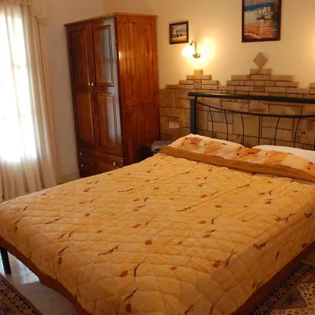 πανσιον αγγελοσ μαναρη *