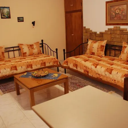 πανσιον αγγελοσ μαναρη