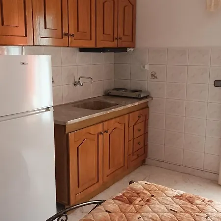 πανσιον αγγελοσ μαναρη * Ouranoupoli