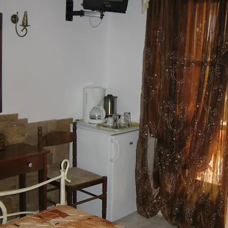 πανσιον αγγελοσ μαναρη Ouranoupoli